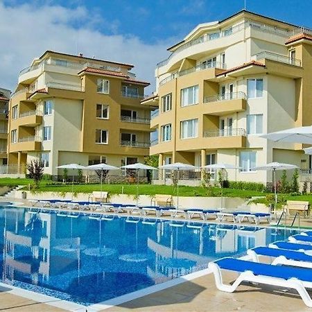 Аппартамент Pines Beach Resort Byala  Ngoại thất bức ảnh