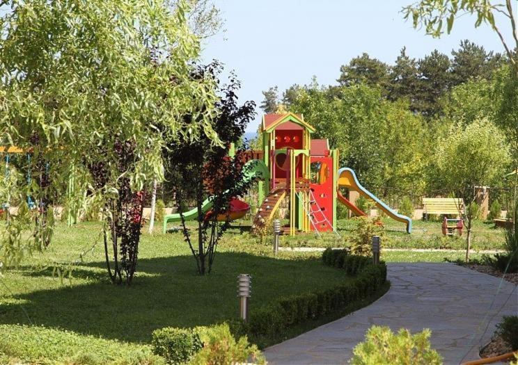 Аппартамент Pines Beach Resort Byala  Ngoại thất bức ảnh