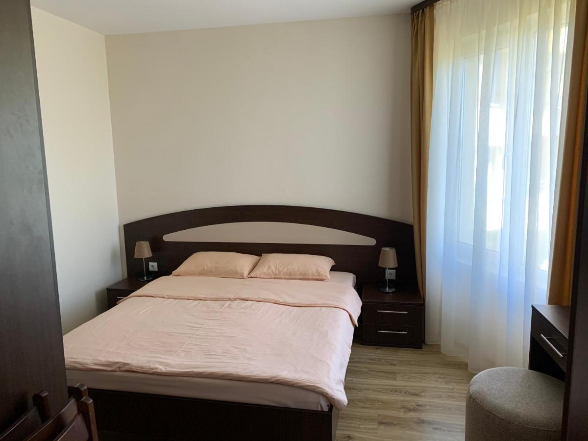 Аппартамент Pines Beach Resort Byala  Ngoại thất bức ảnh